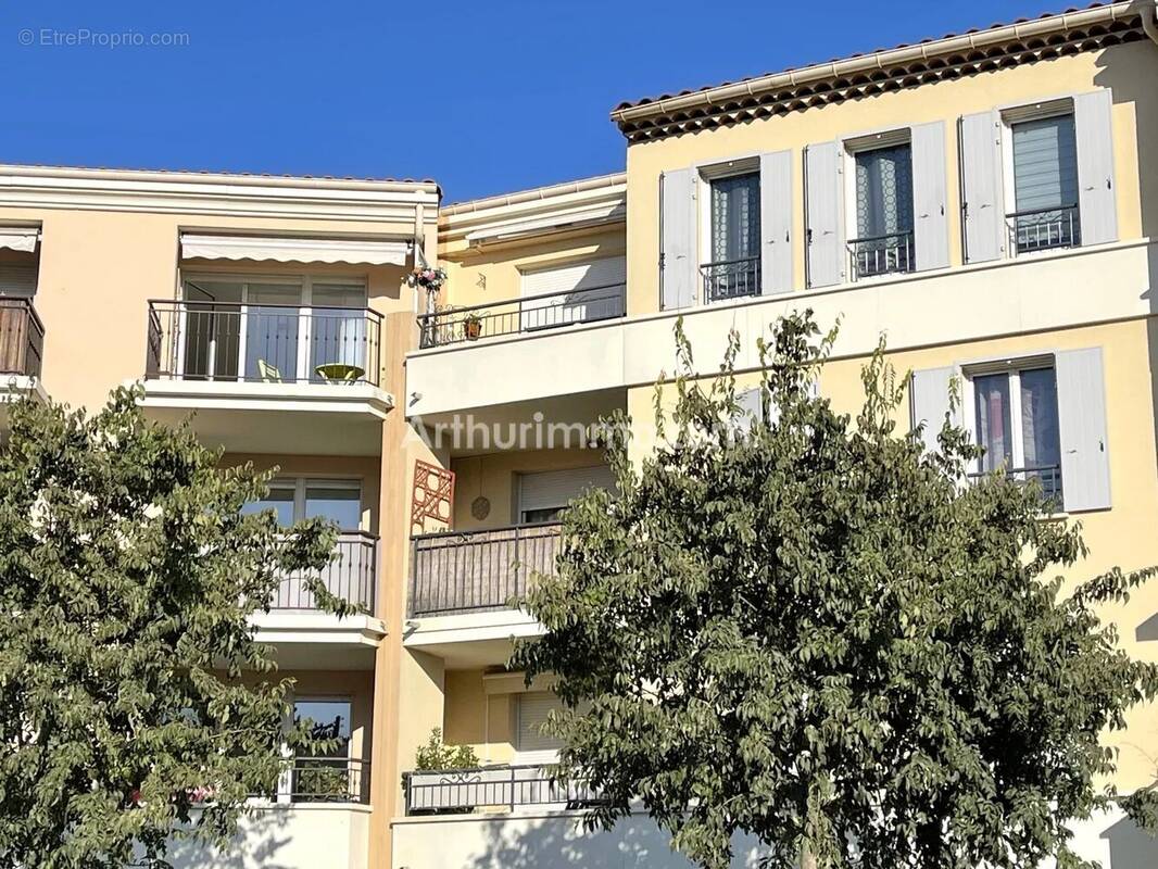 Appartement à COGOLIN