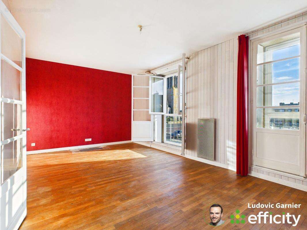 Maison 180 m² à Saint-Hilaire-Du-Harcouet  - photo 4