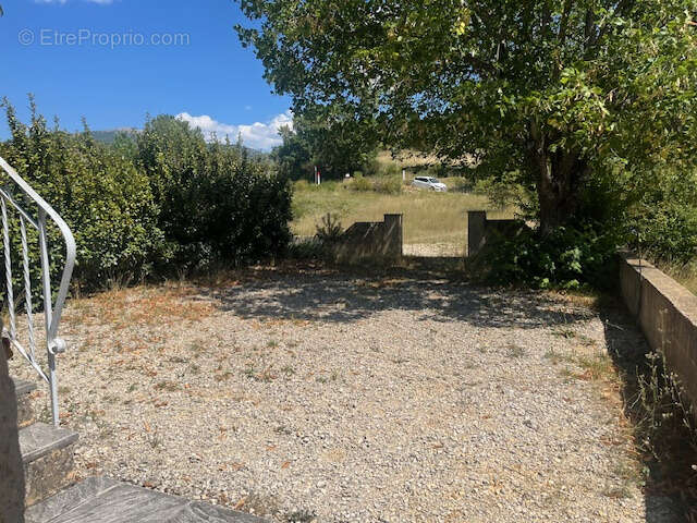 Maison à MONTBRUN-LES-BAINS