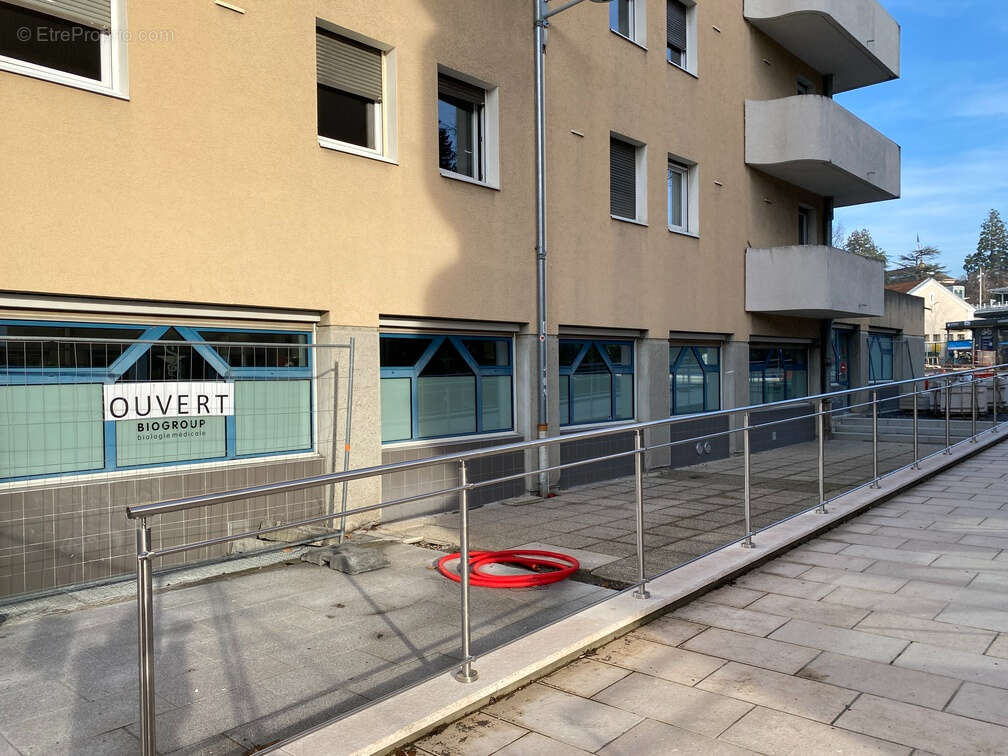 Exclusivite : thonon - local commercial / bureau - 261m² - photo 4