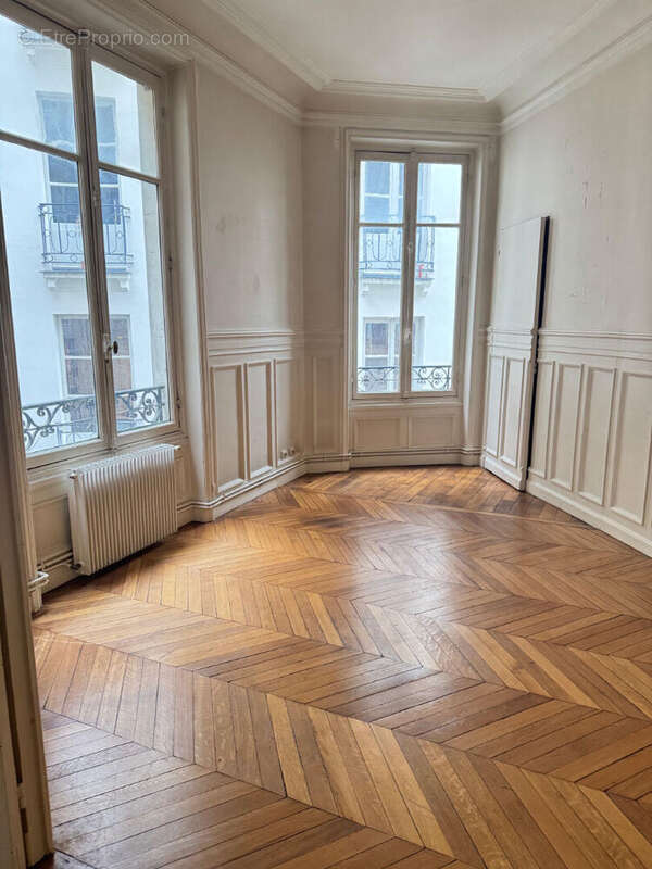 Appartement à PARIS-6E