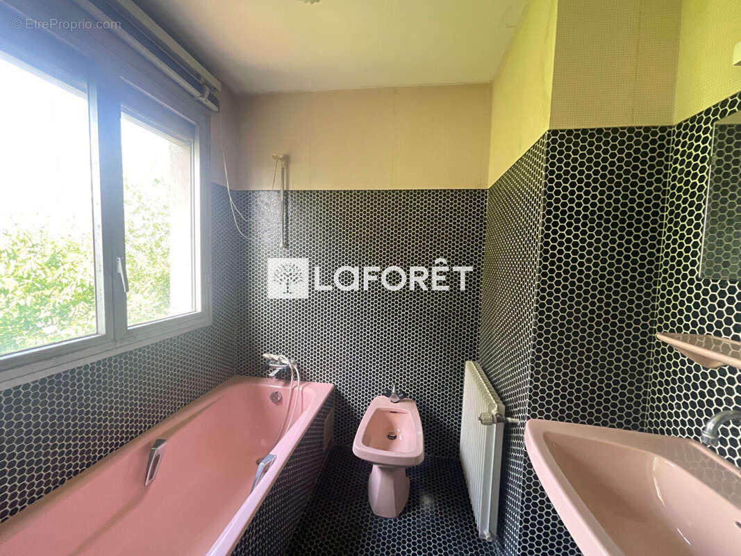 Maison Péaule 18 pièces de 408 m2 - photo 12