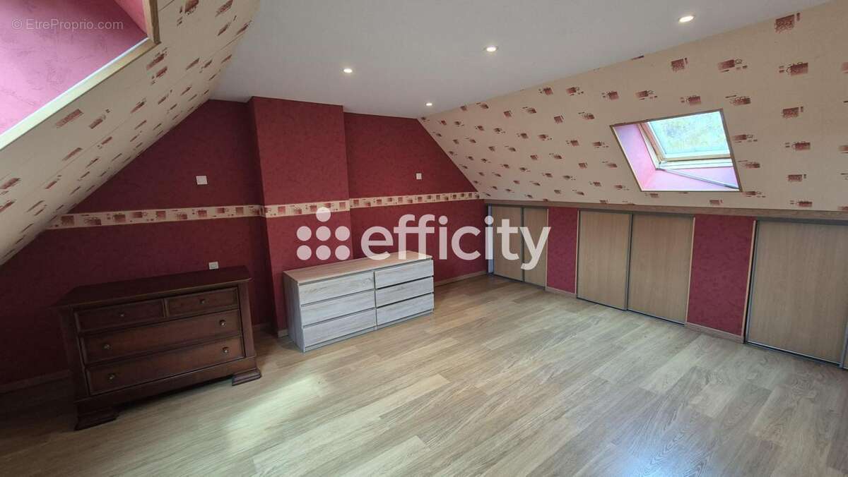 Maison 207 m² à Mandeville-En-Bessin  - photo 4