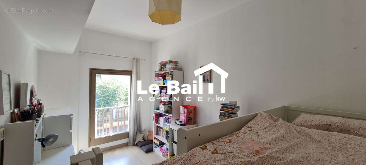 Appartement 4 pièces 75 m² à vendre à Osny (95520) - photo 4