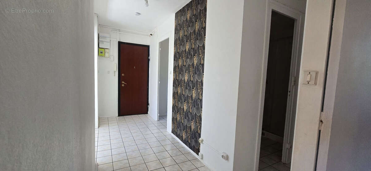 APPARTEMENT T3 traversant de 65.86m²  à La Mulatière - photo 6