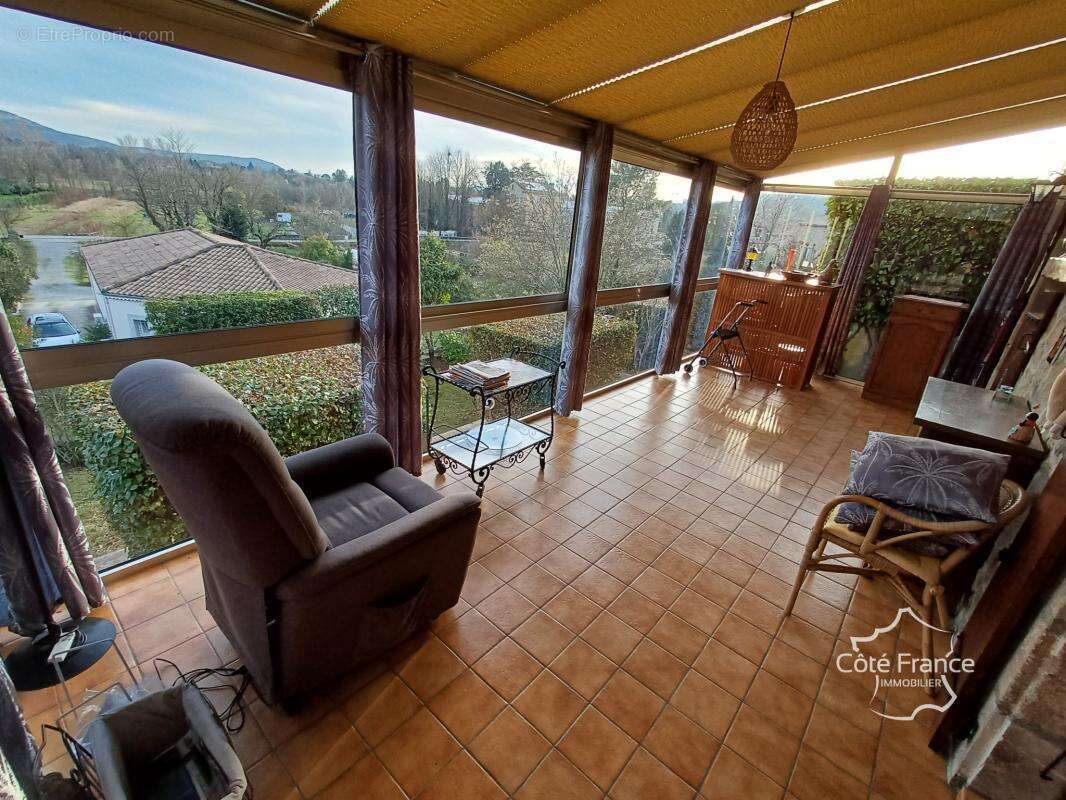 Maison à SAINT-PRIVAT