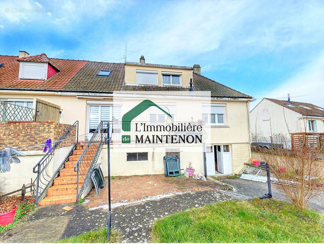 Maison à MAINTENON