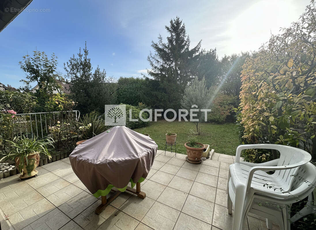 Maison à VIRY-CHATILLON