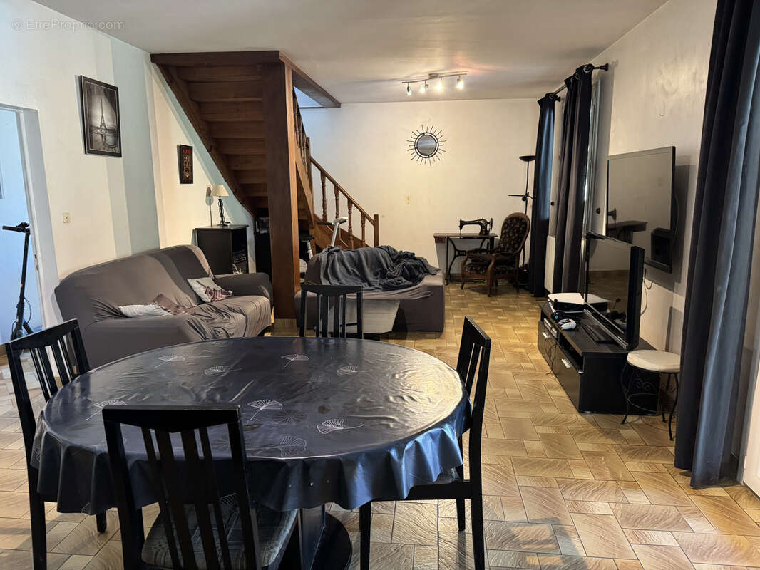 Maison à CASTELJALOUX