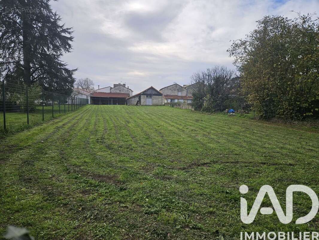 Photo 3 - Terrain à SOYAUX