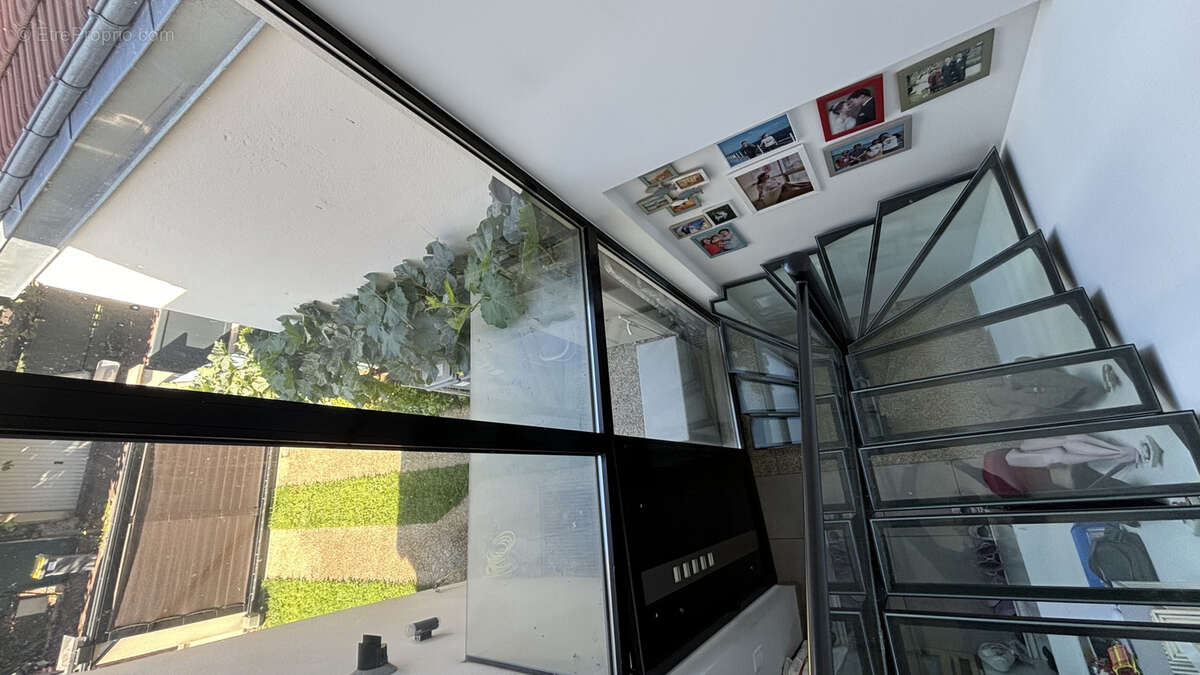 Maison à SARTROUVILLE