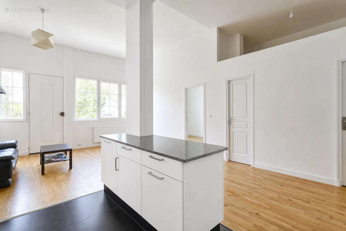 Appartement à NANTERRE