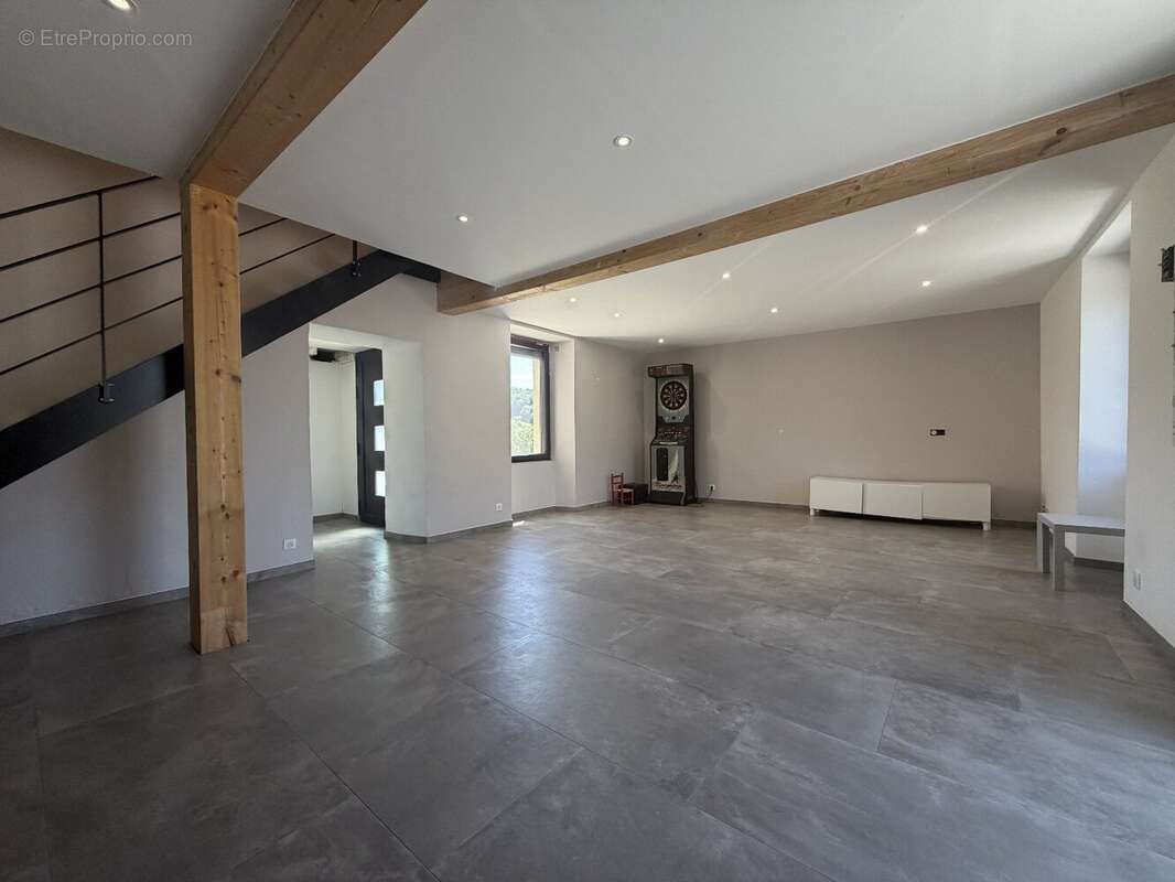 Maison à VOUJEAUCOURT