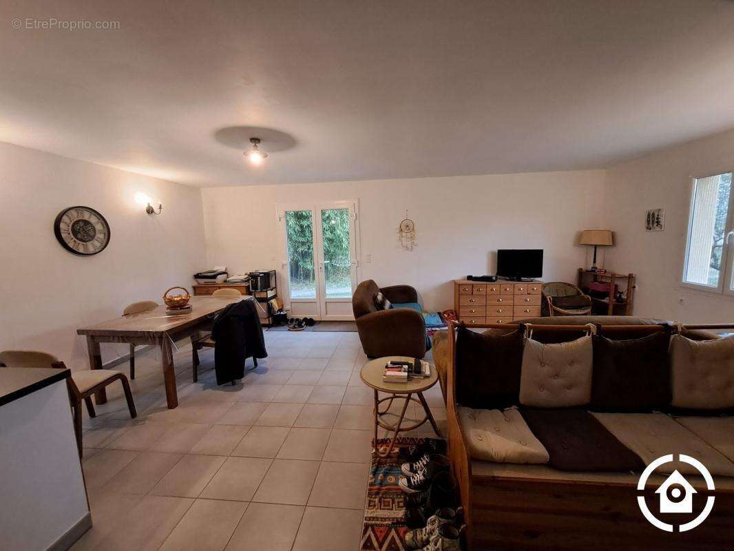 Maison à SAINTE-SEVERE