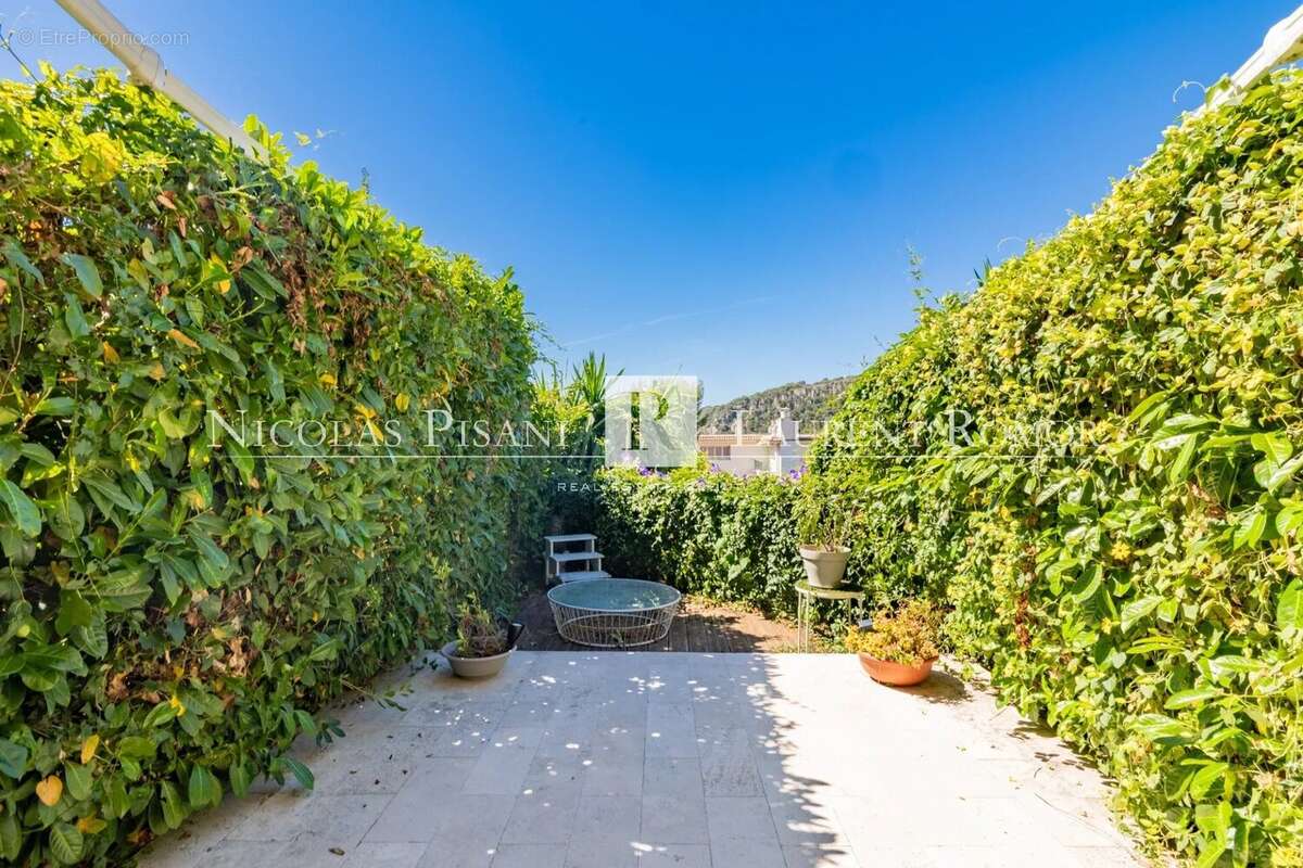 Appartement à VILLEFRANCHE-SUR-MER