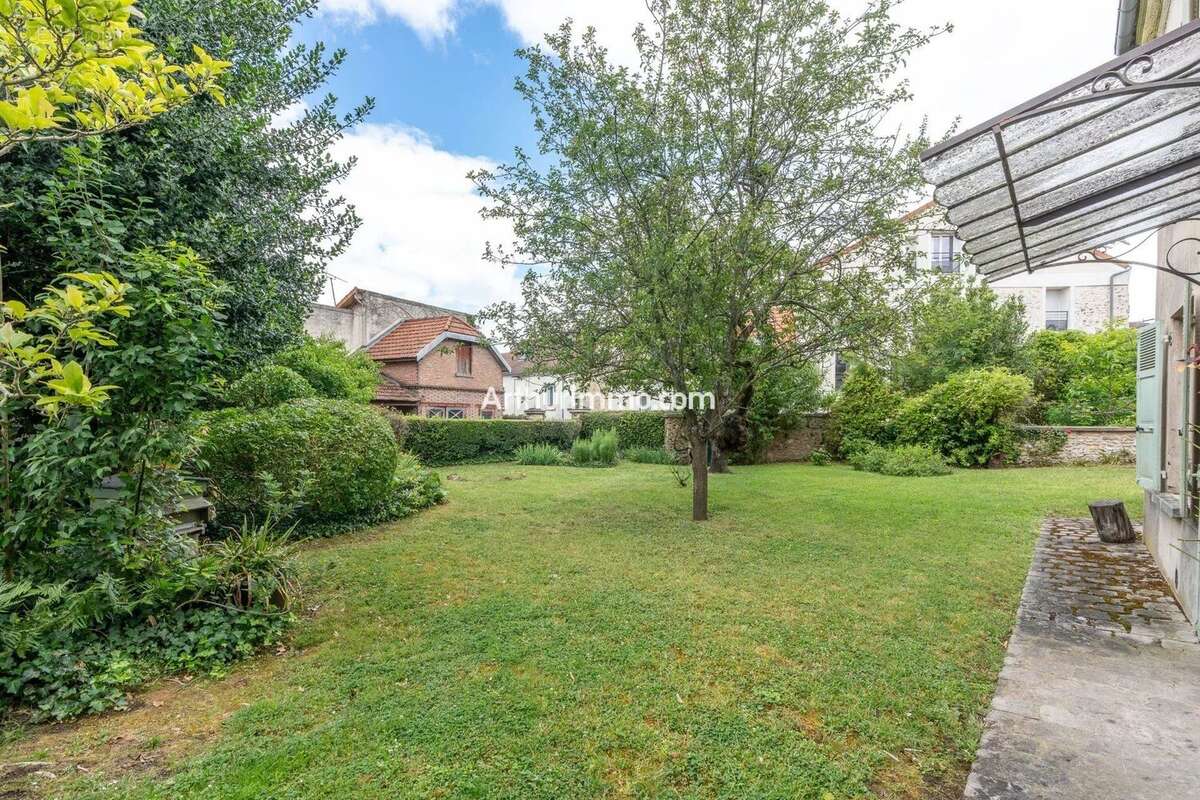 Maison à SUCY-EN-BRIE