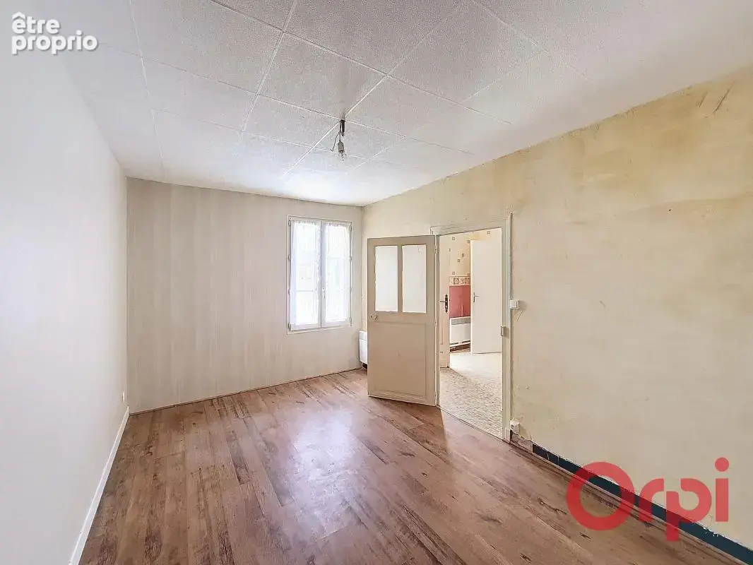 Maison avec garage, grange et terrain - photo 14