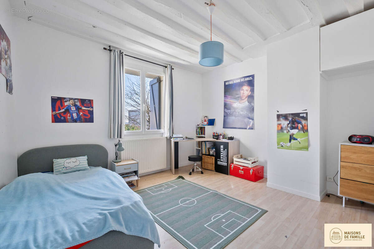 Maison à FONTENAY-LE-FLEURY