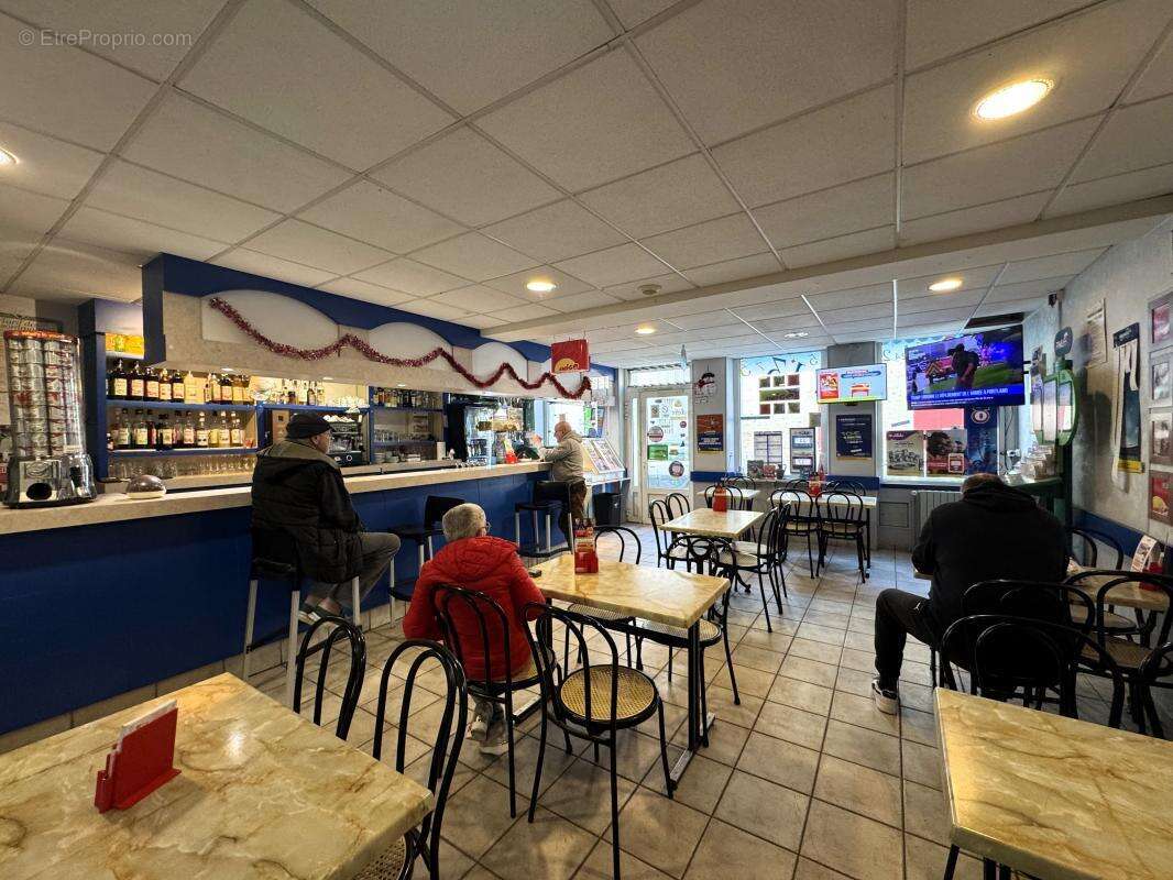 Commerce à VERMENTON