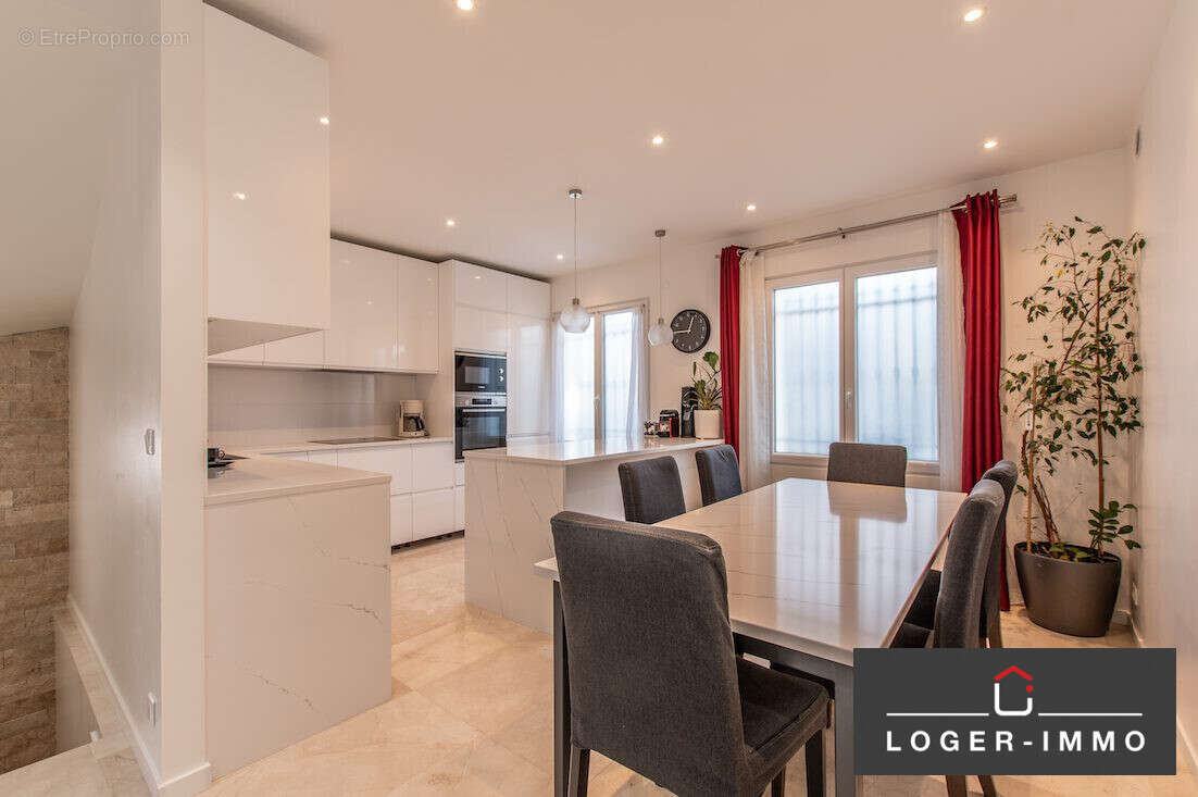 Maison à CHAMPIGNY-SUR-MARNE