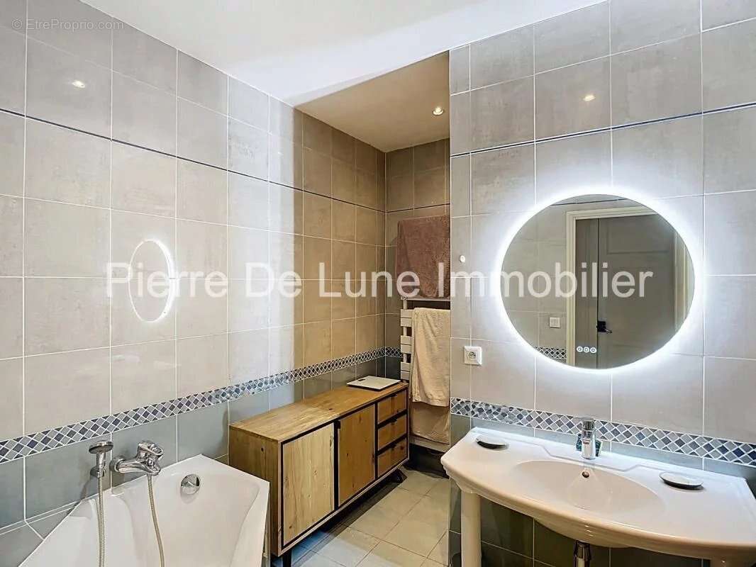 Appartement à LYON-1E
