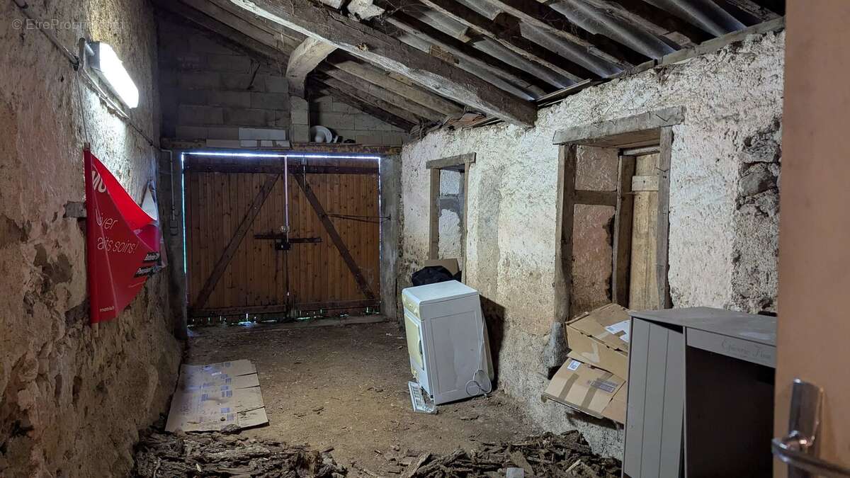 Maison à MONTMORILLON