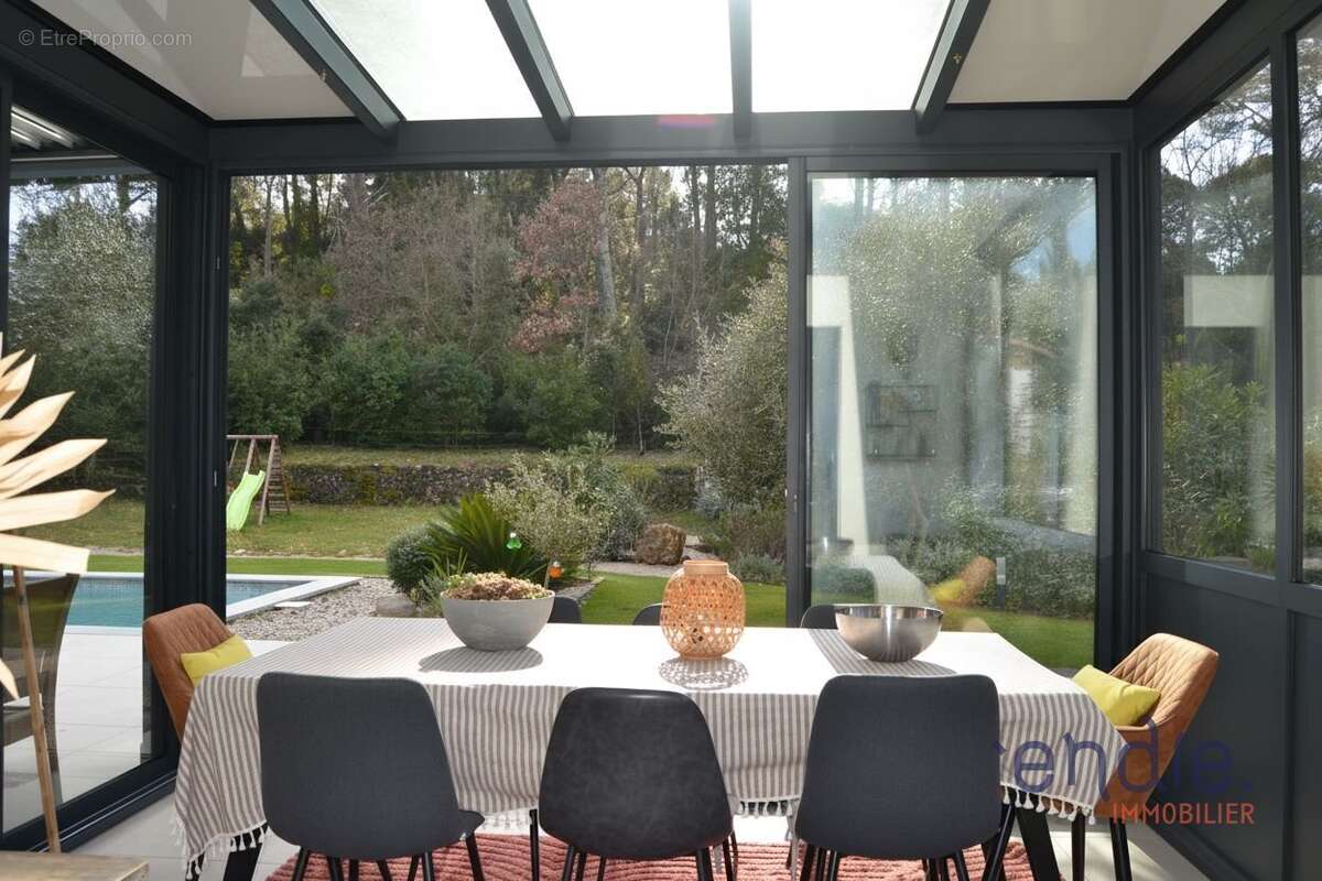 Maison à LORGUES