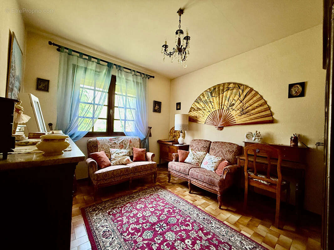 Maison à BAGNOLS-SUR-CEZE