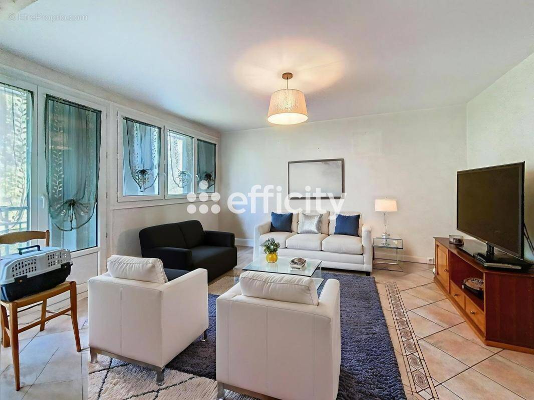 Appartement - photo 1