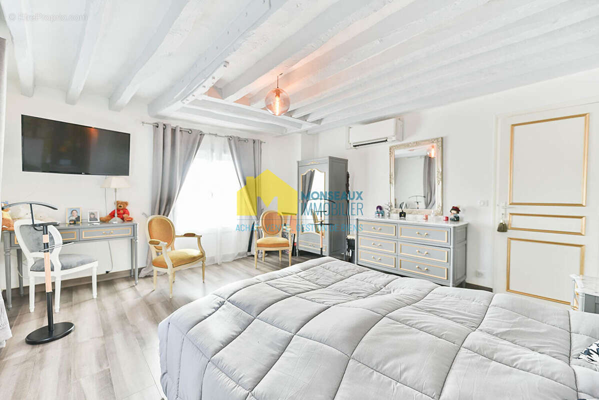 Maison Linas 290 M² - photo 7