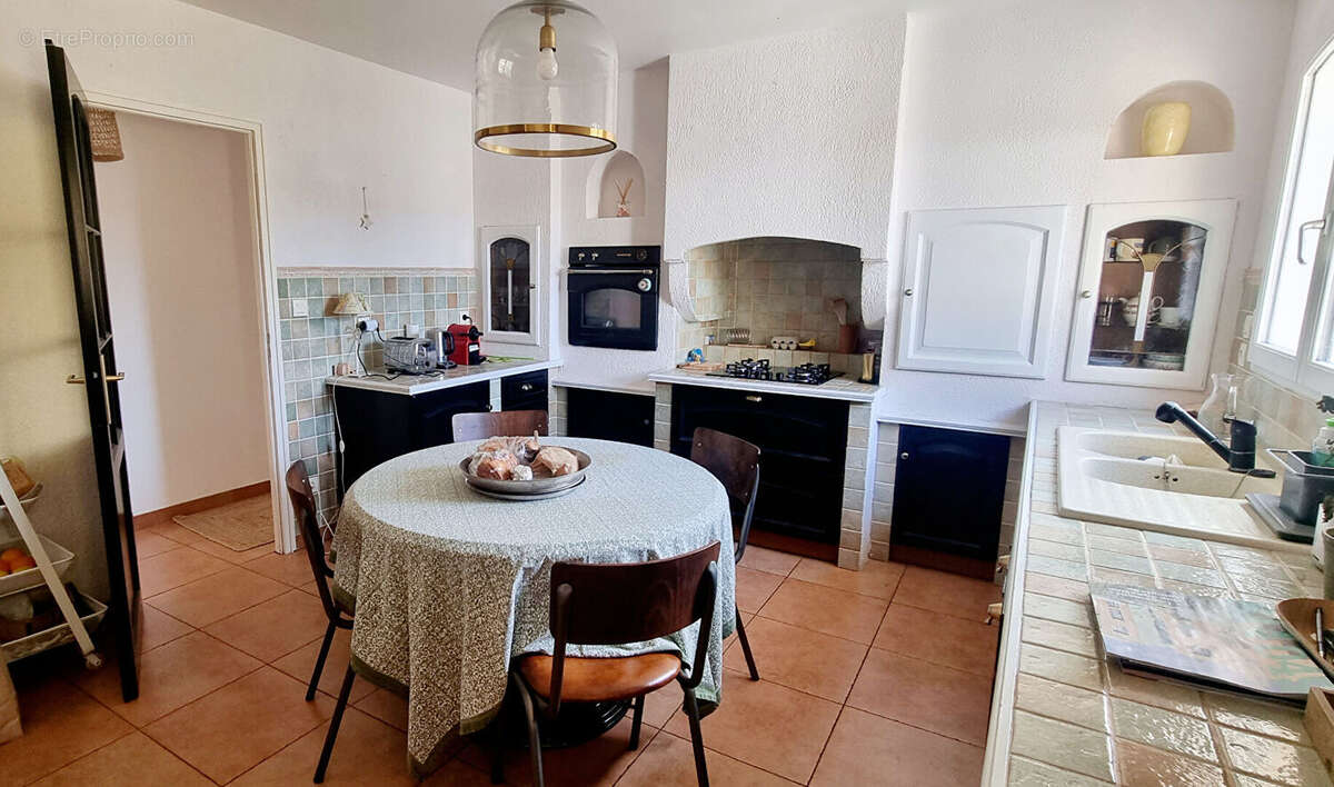 Maison à PAREMPUYRE