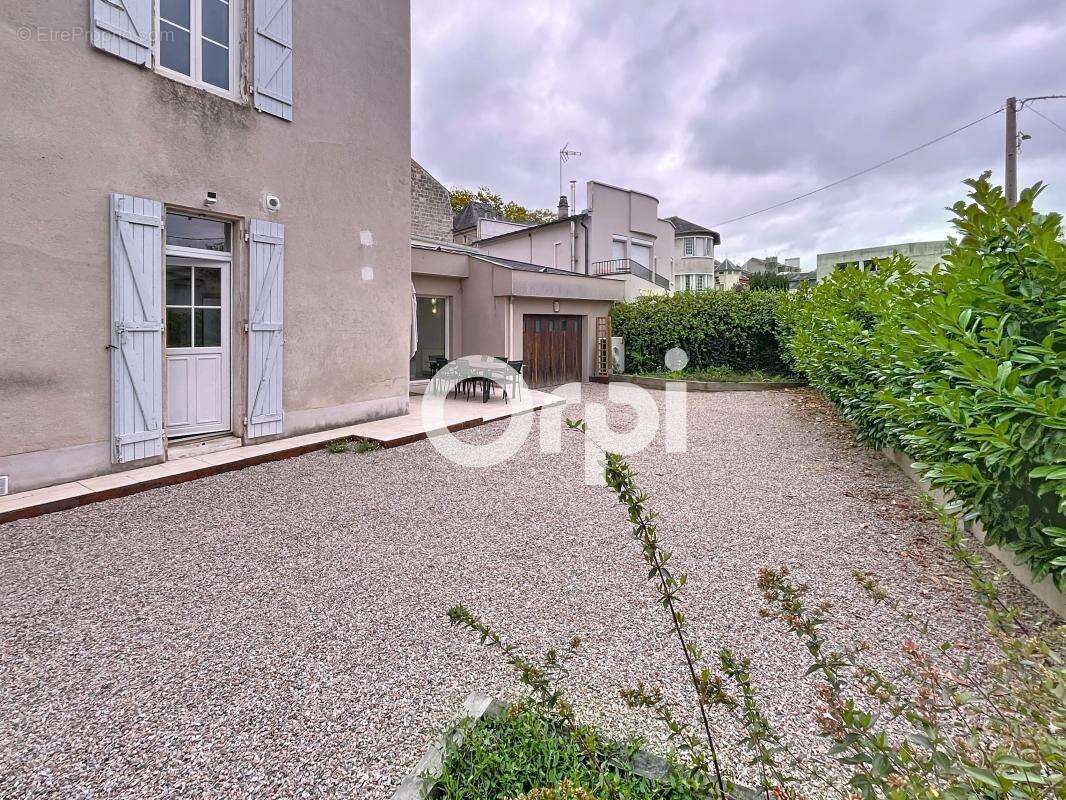 Maison à BRIVE-LA-GAILLARDE