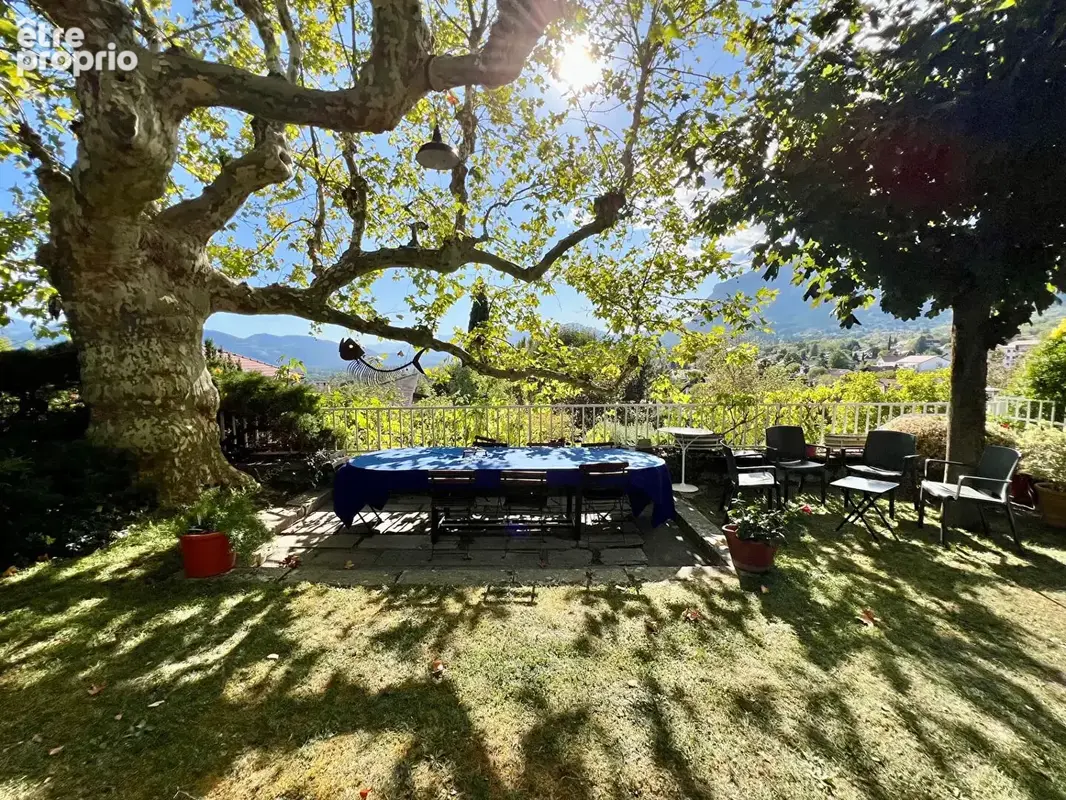 Demeure de prestige de 291 m² - photo 2