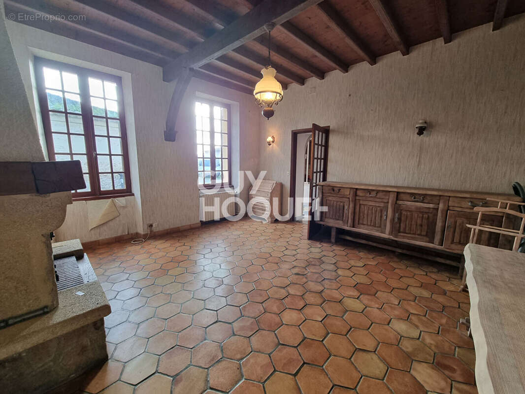 Maison à SAINT-ESTEPHE