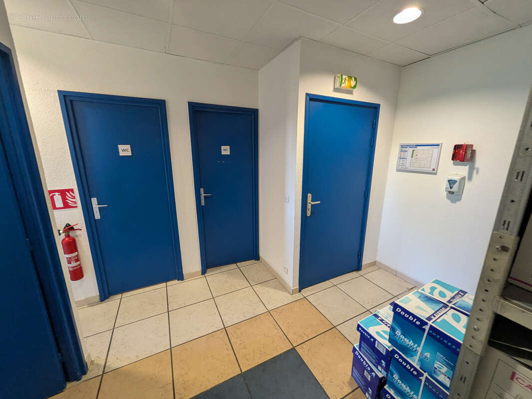 Commerce à SIX-FOURS-LES-PLAGES