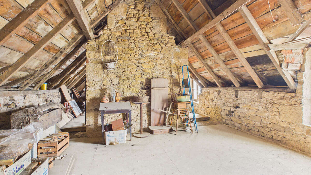 Maison en pierre 4 pièces 80 m² avec grange et grand terrain - photo 7
