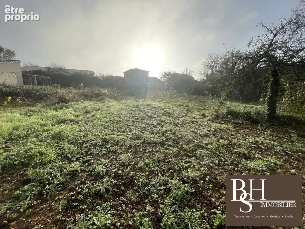 Terrain 690 m² à vendre à Buxerolles (86180) - photo 2