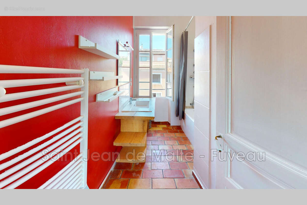 Appartement 64 m² à Pourrieres  - photo 7