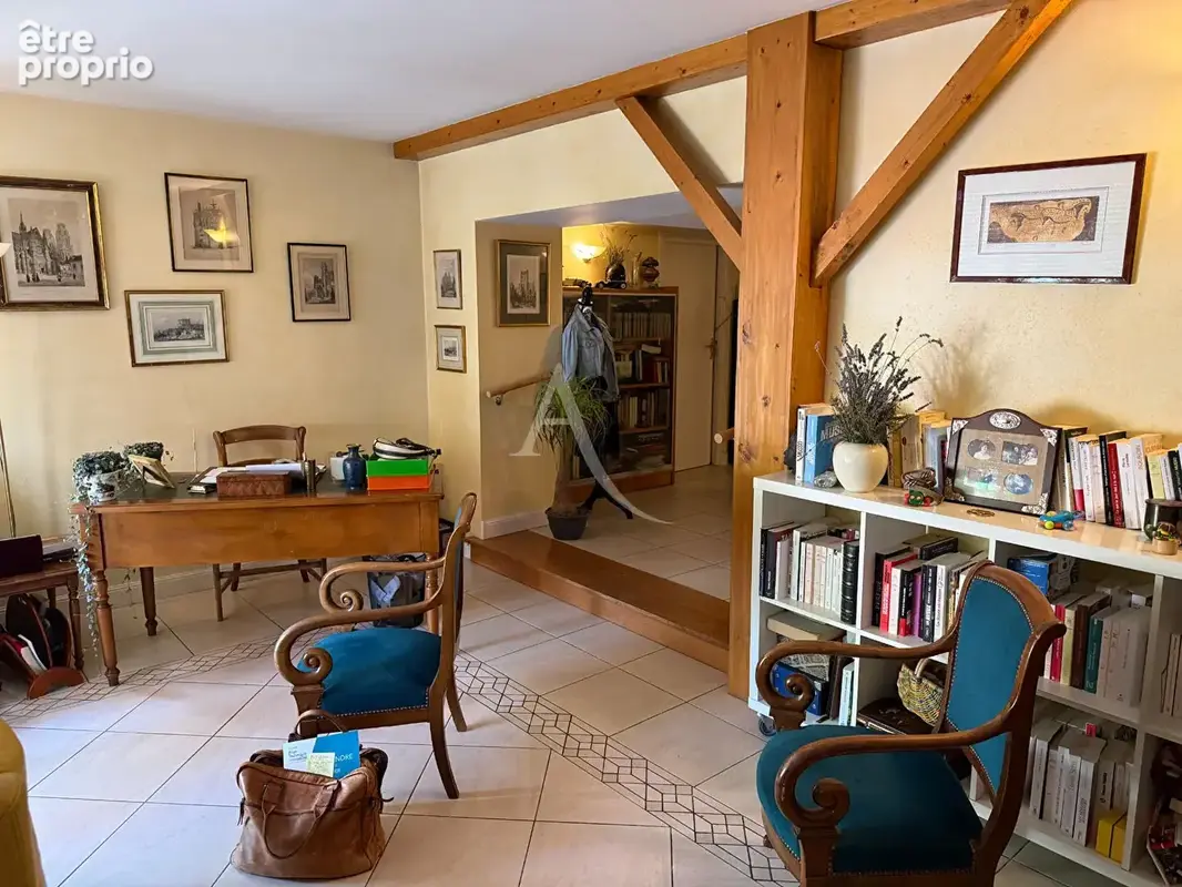 Saint Juery , Belle maison de 234 M² - photo 8