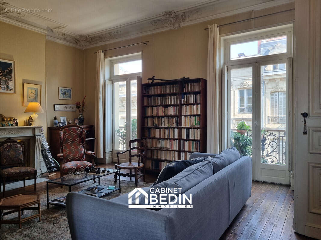 Appartement à BORDEAUX