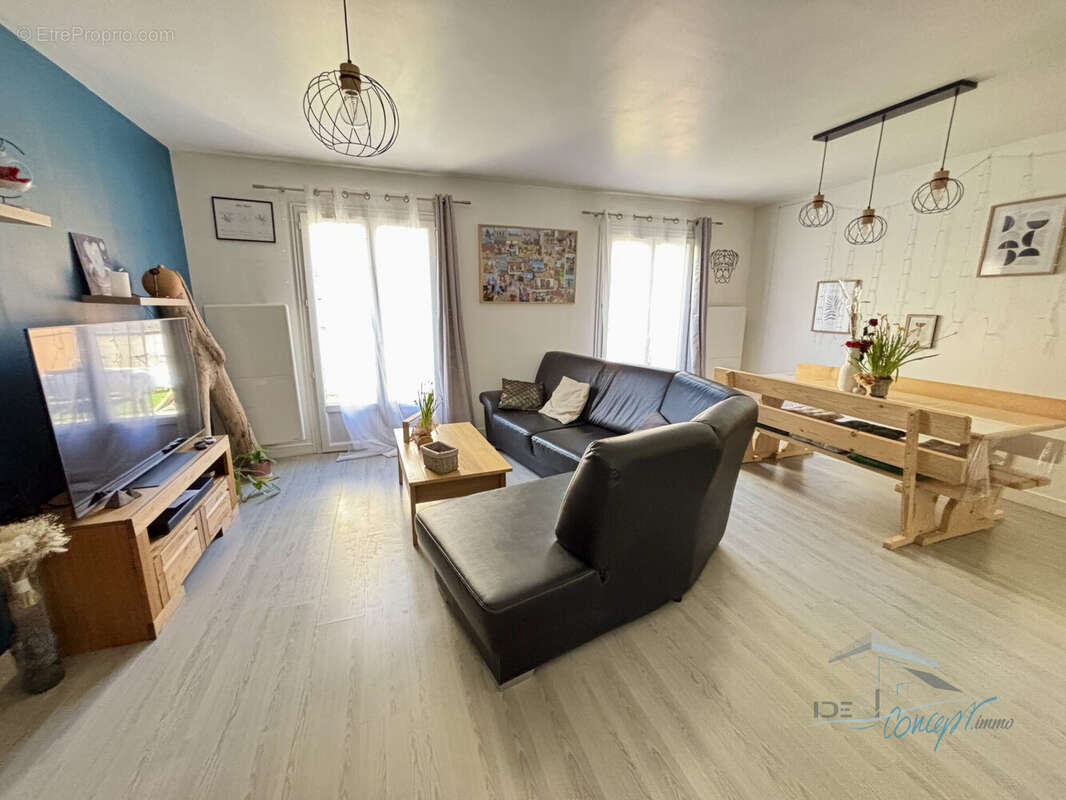 Maison à JANVILLE-SUR-JUINE