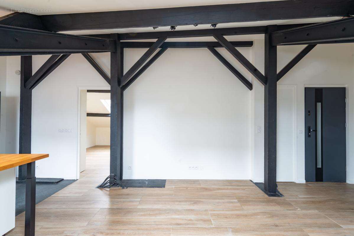 Appartement à PARIS-20E