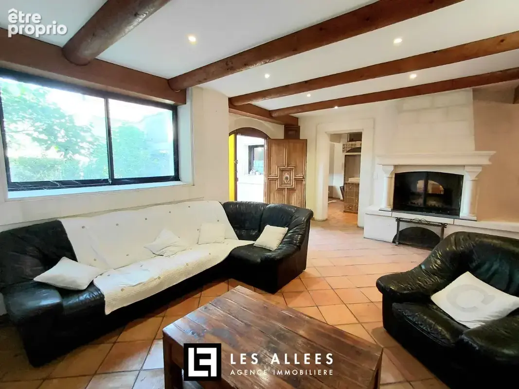 Maison 7 pièces 207 m² à vendre à Eyragues (13630) - photo 9
