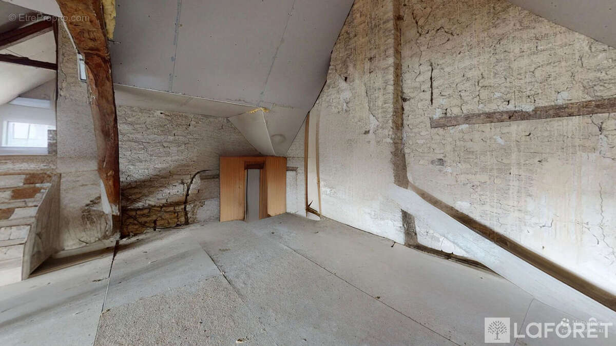 Maison à SARON-SUR-AUBE