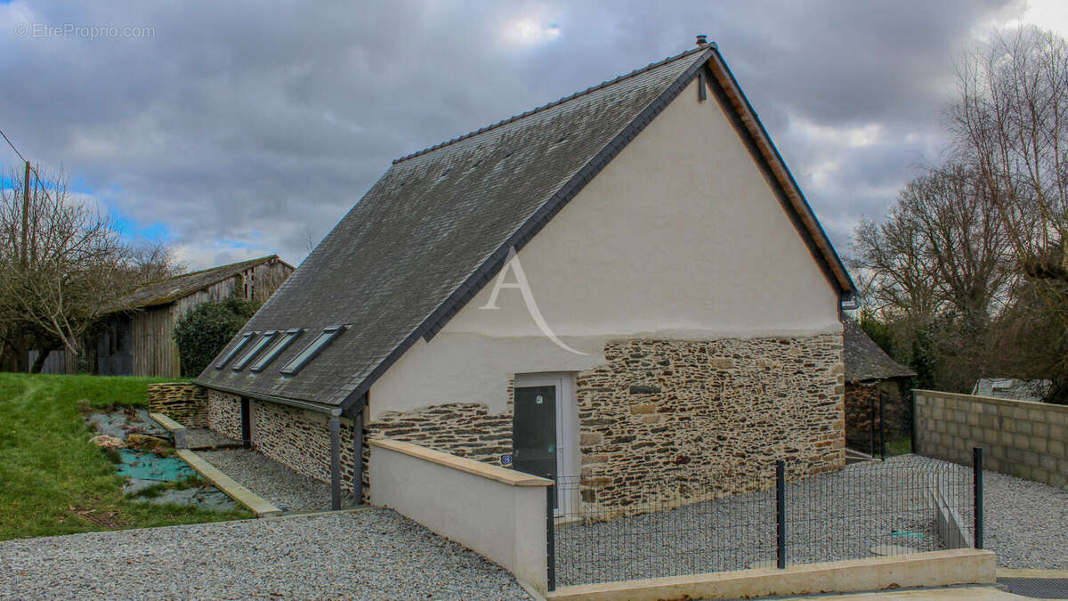 Maison à GUILLAC