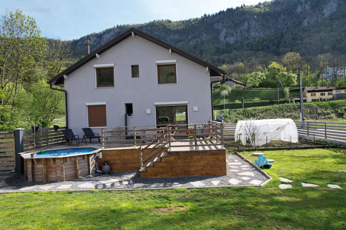 Maison à SAINT-JEOIRE