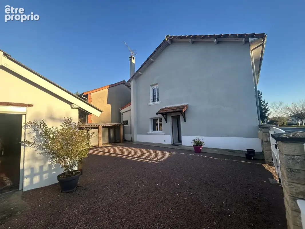 Maison de ville avec cour - photo 2