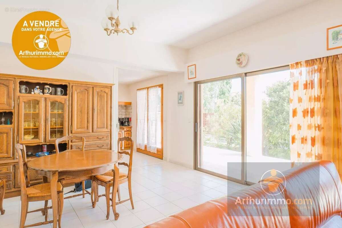 Maison à BORMES-LES-MIMOSAS