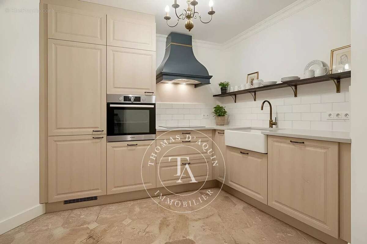 Appartement à PARIS-6E