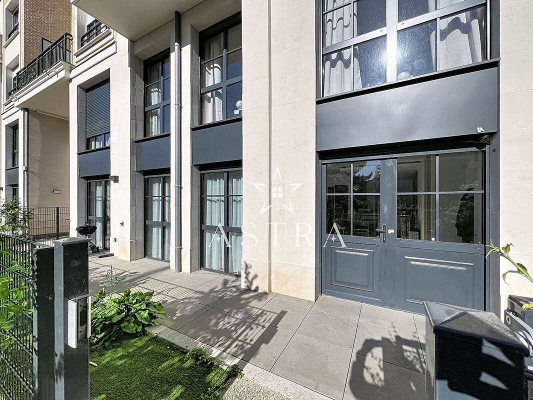 Appartement à LE PLESSIS-ROBINSON